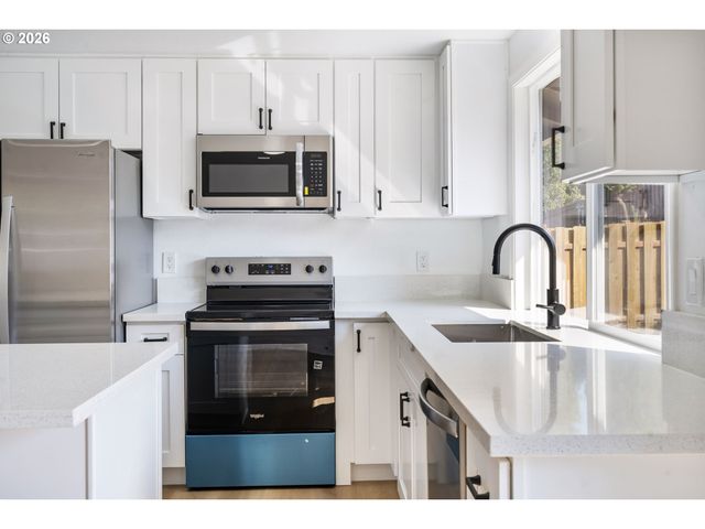 3198 Sw 16TH Cir, Gresham, OR 97080