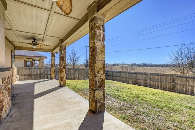 329 Jake DR, Jarrell, TX 76537