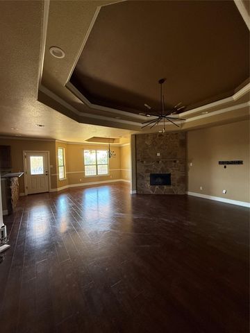 329 Jake DR, Jarrell, TX 76537