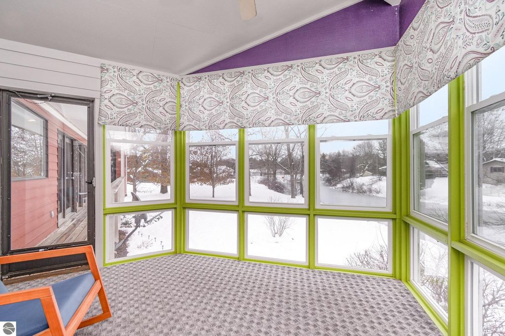 Image 10 of property listing at 5390 Pheasant Court, Alma, MI 48801