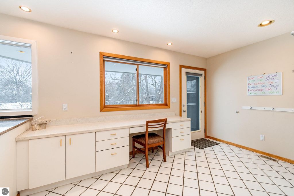 Image 26 of property listing at 5390 Pheasant Court, Alma, MI 48801