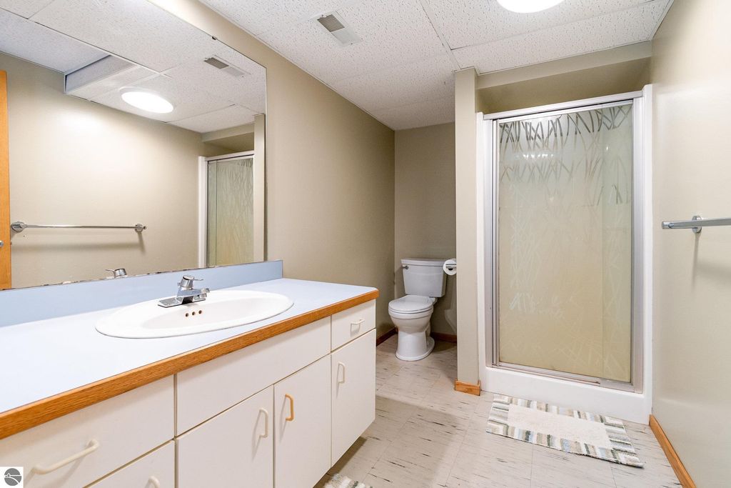 Image 45 of property listing at 5390 Pheasant Court, Alma, MI 48801