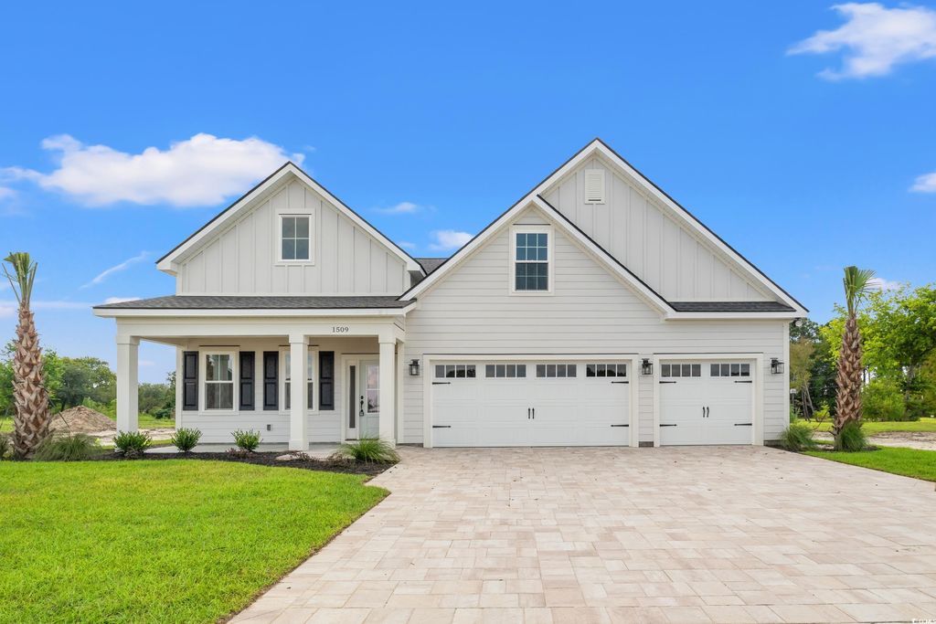 1206 Crooked Hook Rd., North Myrtle Beach, SC 29582