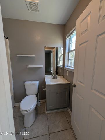 2909 57th Avenue, Gulfport, MS 39501