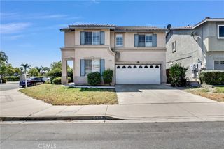 5762 Pine Valley, Fontana, CA 92336