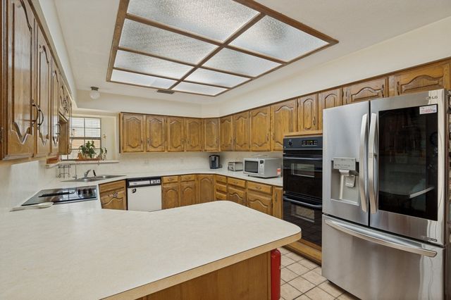 411 Bradshaw Street, Cedar Hill, TX 75104