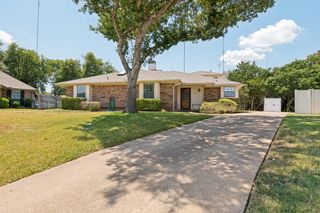 411 Bradshaw Street, Cedar Hill, TX 75104