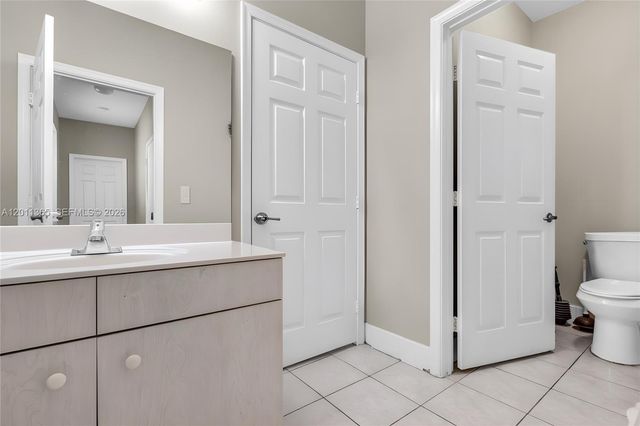 16332 SW 10th St, Pembroke Pines, FL 33027