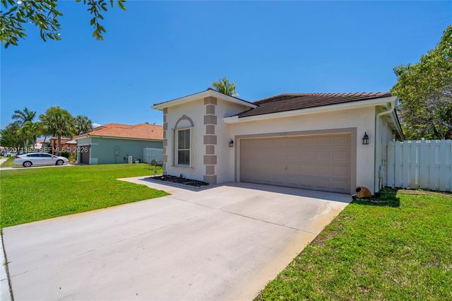 16332 SW 10th St, Pembroke Pines, FL 33027