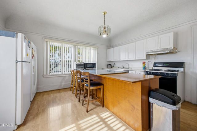 1032 S Westlake Avenue, Los Angeles, CA 90006