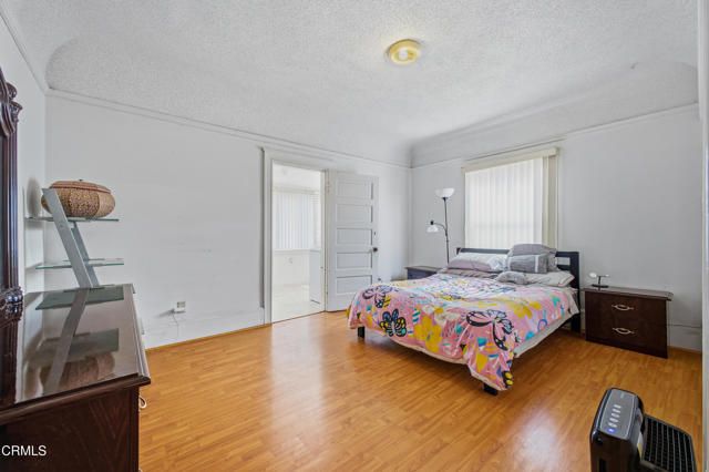 1032 S Westlake Avenue, Los Angeles, CA 90006