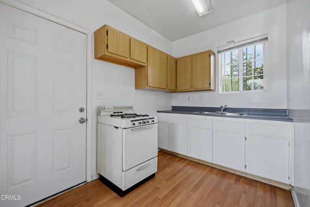 1032 S Westlake Avenue, Los Angeles, CA 90006