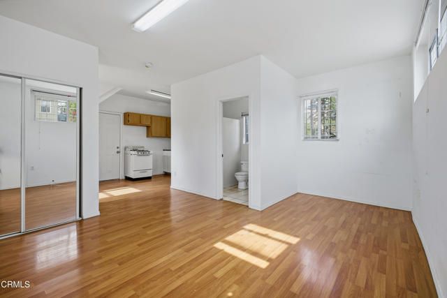 1032 S Westlake Avenue, Los Angeles, CA 90006