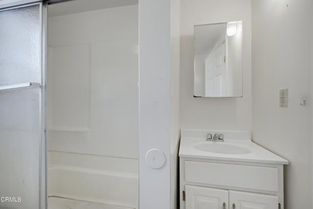 1032 S Westlake Avenue, Los Angeles, CA 90006