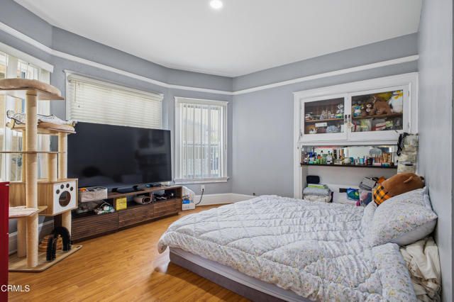 1032 S Westlake Avenue, Los Angeles, CA 90006