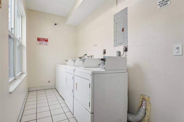 326 Harrison Street 103a, Hollywood, FL 33019