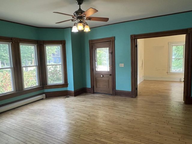 713 E LAKE STREET, Waupaca, WI 54981