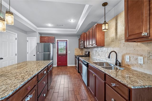591 Longfellow Lane, Fayetteville, AR 72704