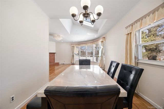 11 Old Post Road E, Port Jefferson, NY 11777