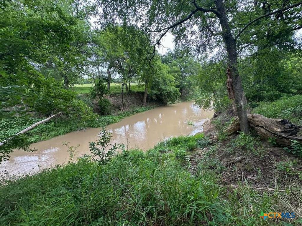 650 County Road 82, Gatesville, TX 76528