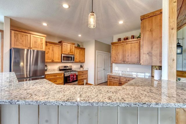 85 Minstead Ridge, Young Harris, GA 30582