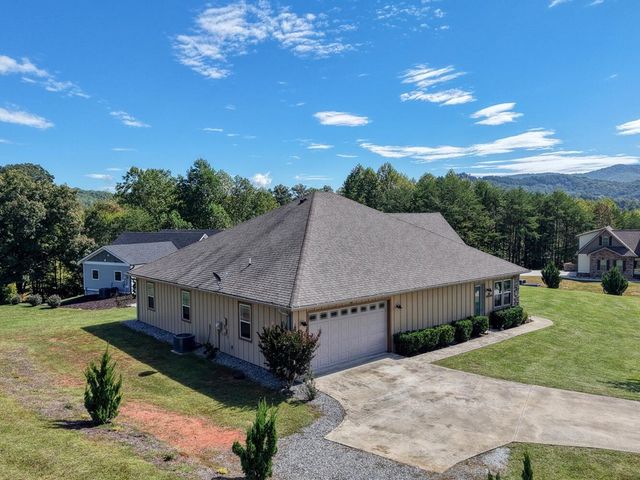85 Minstead Ridge, Young Harris, GA 30582