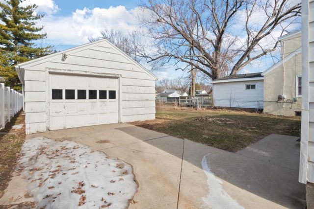 1132 12TH AVENUE, Green Bay, WI 54304