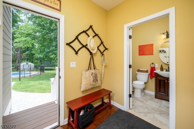 86 Highland Ave, Bridgewater Twp., NJ 08807