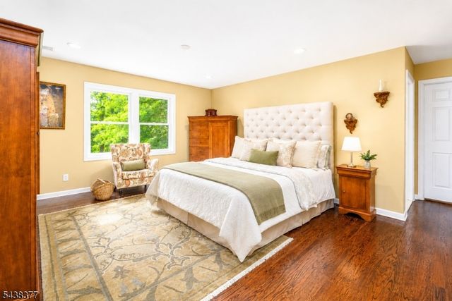 86 Highland Ave, Bridgewater Twp., NJ 08807
