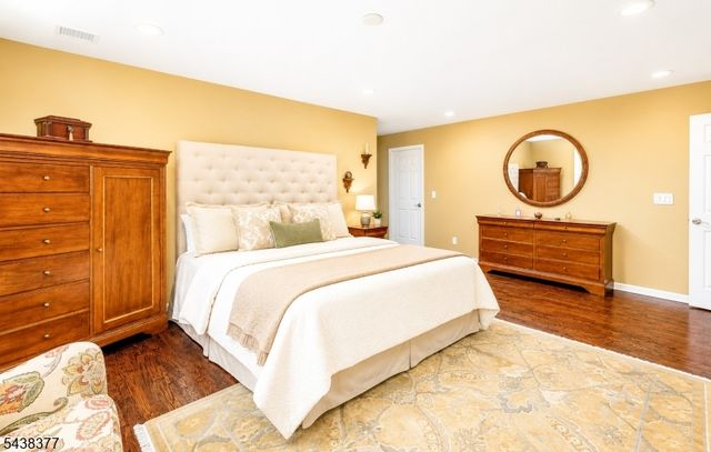 86 Highland Ave, Bridgewater Twp., NJ 08807