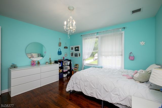 86 Highland Ave, Bridgewater Twp., NJ 08807
