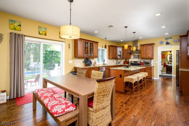 86 Highland Ave, Bridgewater Twp., NJ 08807