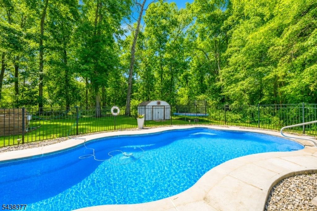 86 Highland Ave, Bridgewater Twp., NJ 08807 — photo 2