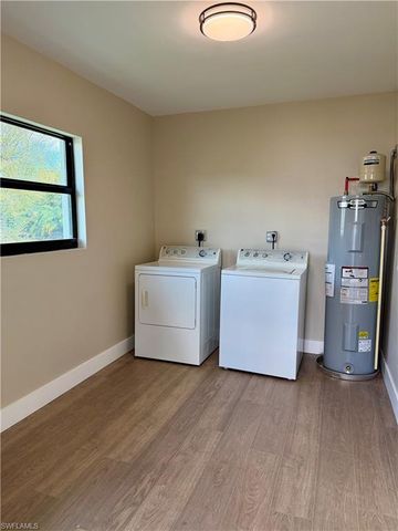 2154 E Gardenia CIR, North Fort Myers, FL 33917