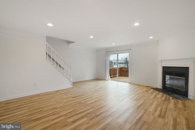 3733 ROXBURY LN, Alexandria, VA 22309