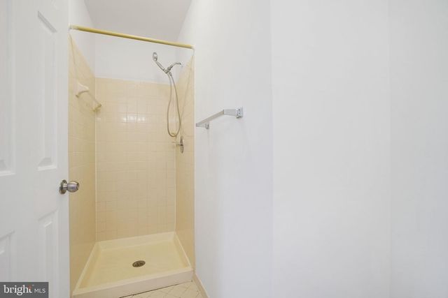 3733 ROXBURY LN, Alexandria, VA 22309