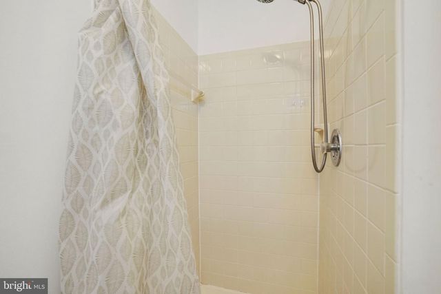 3733 ROXBURY LN, Alexandria, VA 22309