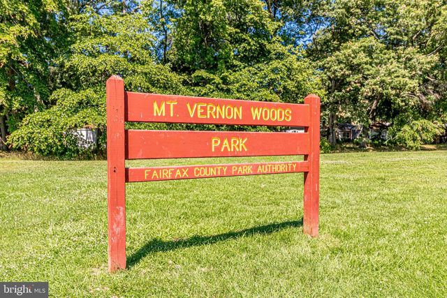 3733 ROXBURY LN, Alexandria, VA 22309