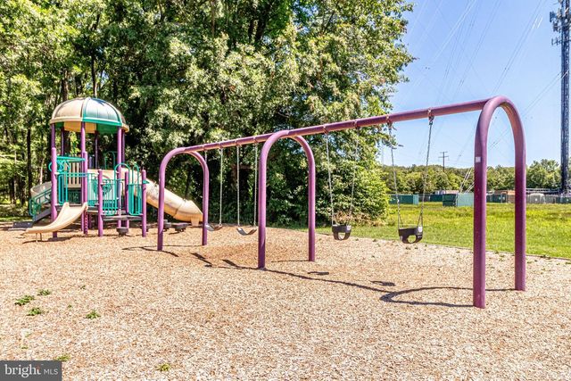 3733 ROXBURY LN, Alexandria, VA 22309