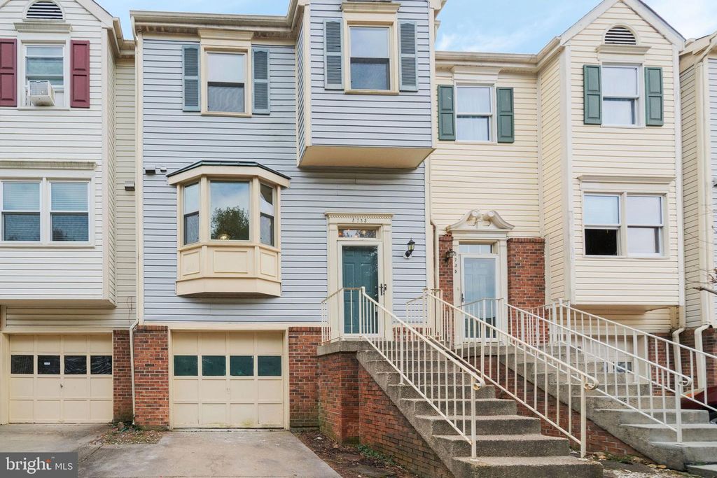 3733 ROXBURY LN, Alexandria, VA 22309