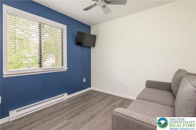 9670 Stony Hollow Drive, Coolbaugh Twp, PA 18466