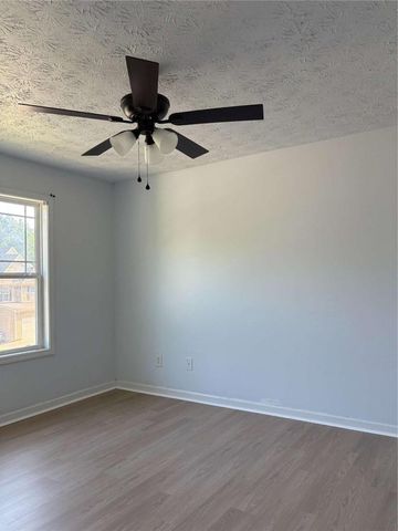 10 Foggy Creek Ln, Hiram, GA 30141