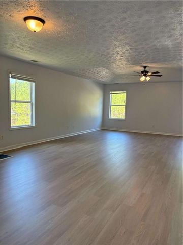 10 Foggy Creek Ln, Hiram, GA 30141