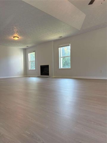 10 Foggy Creek Ln, Hiram, GA 30141