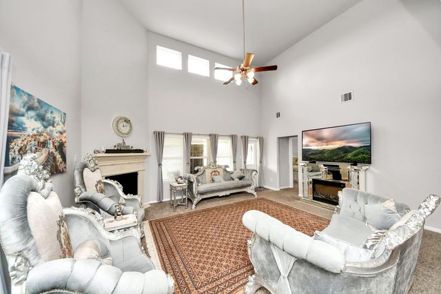 2918 Silverhorn Lane, Rosenberg, TX 77471