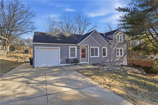 4429 N Chestnut Avenue, Kansas City, MO 64117