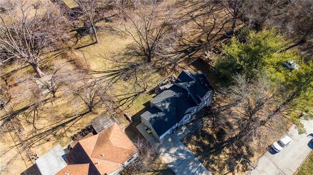 4429 N Chestnut Avenue, Kansas City, MO 64117