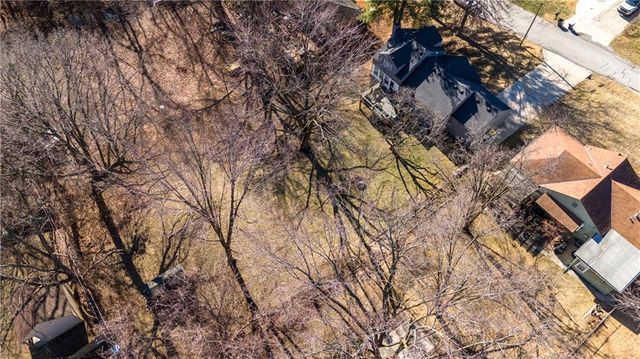 4429 N Chestnut Avenue, Kansas City, MO 64117