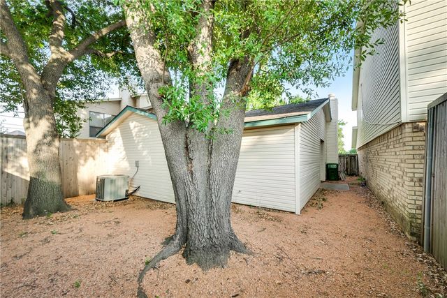 419 San Mateo Drive, Garland, TX 75043