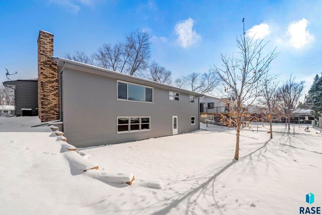 4201 S Lewis Ave Avenue, Sioux Falls, SD 57103